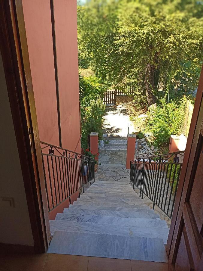 Iren Holiday Apartment Ypsos Exterior photo