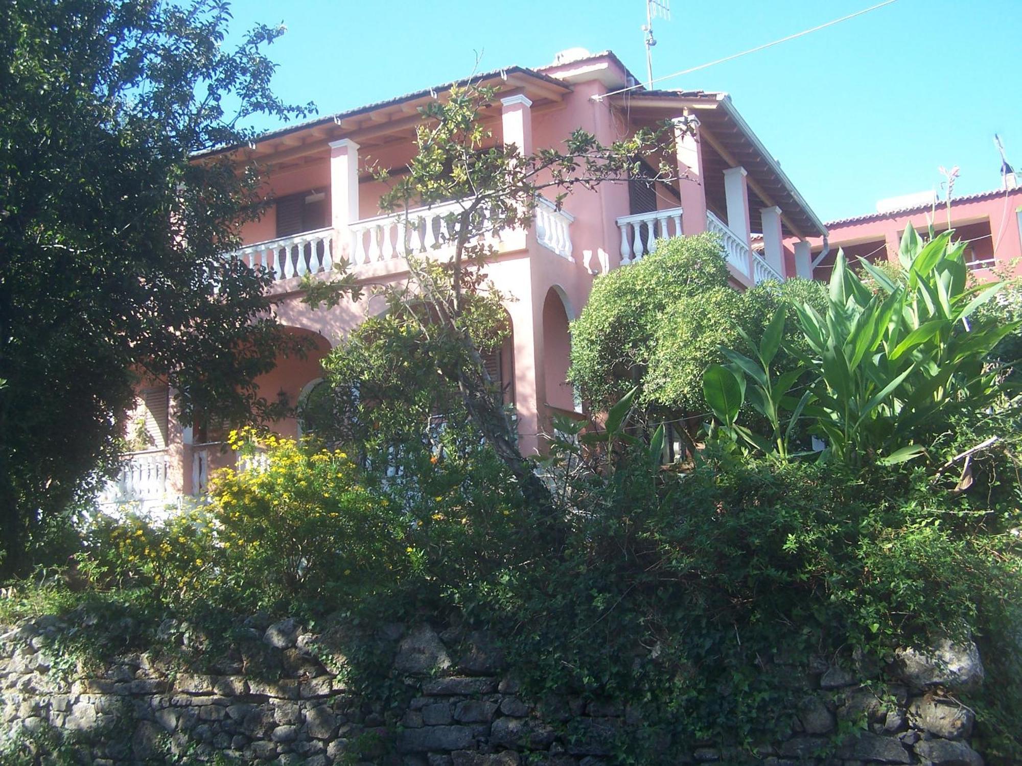 Iren Holiday Apartment Ypsos Exterior photo